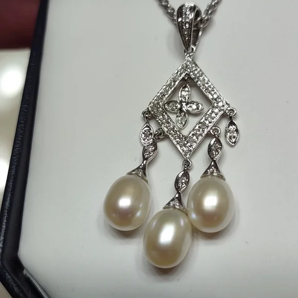 14kt white gold necklace with diamond and pearl drop pendant and earring… - Picture 4 of 14